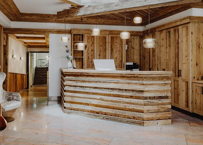 Hotel Adler - Paulas Alb