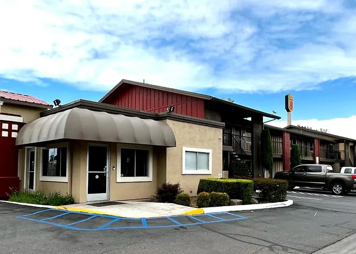 Super 8 By Wyndham Red Bluff