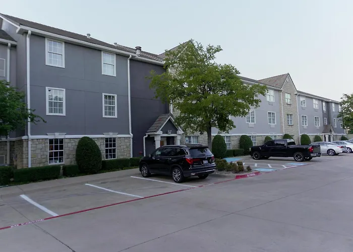 Towneplace Suites By Marriott Dallas /Legacy