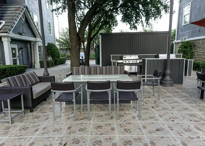 Towneplace Suites By Marriott Dallas /Legacy