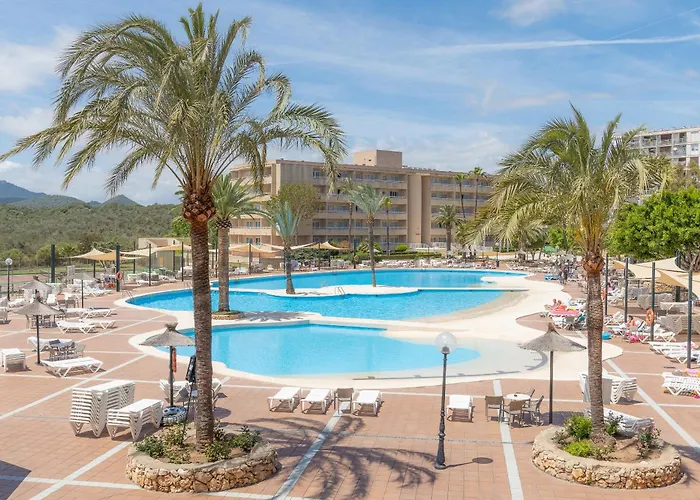 Hotel Club Cala Romani