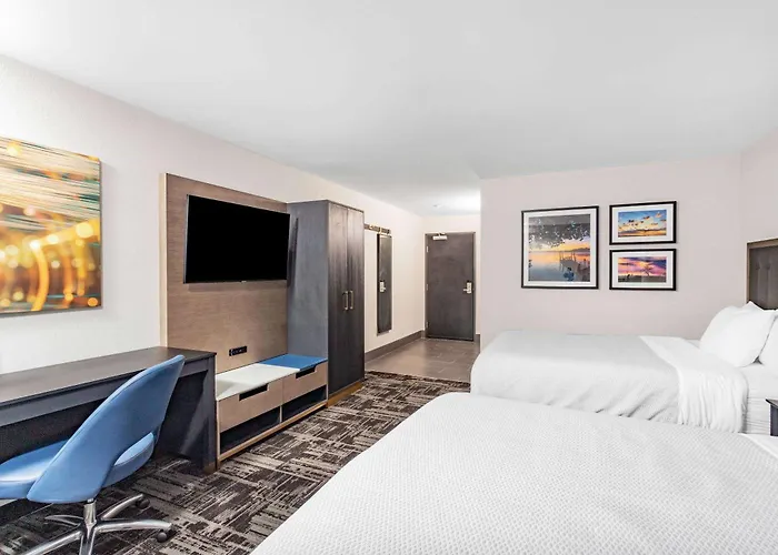 Riverside Dog Friendly Hotels