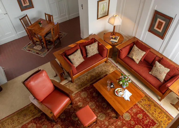 Geneva On The Lake Boutique Resort Hotel