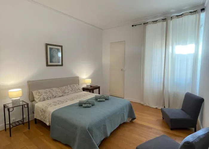 B&B Rue Royale Versailles
