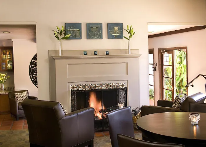 Casa Del Mar Inn