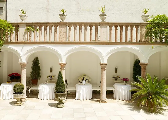 Hotel Opera