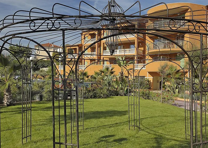 Appart Hotel Lou Castelet