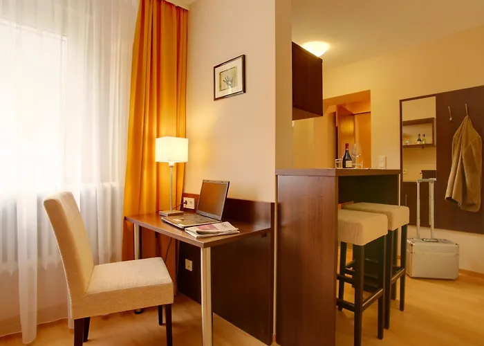 Hotel Mercedes City