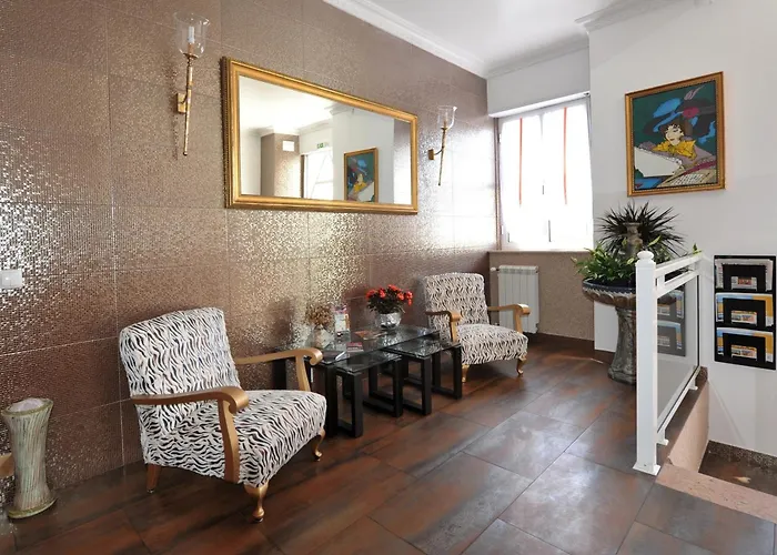 Hotel Aviz