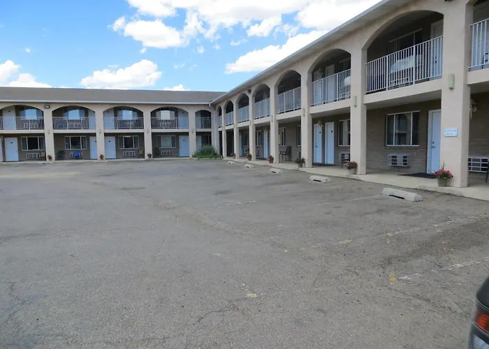 Four Corners Inn