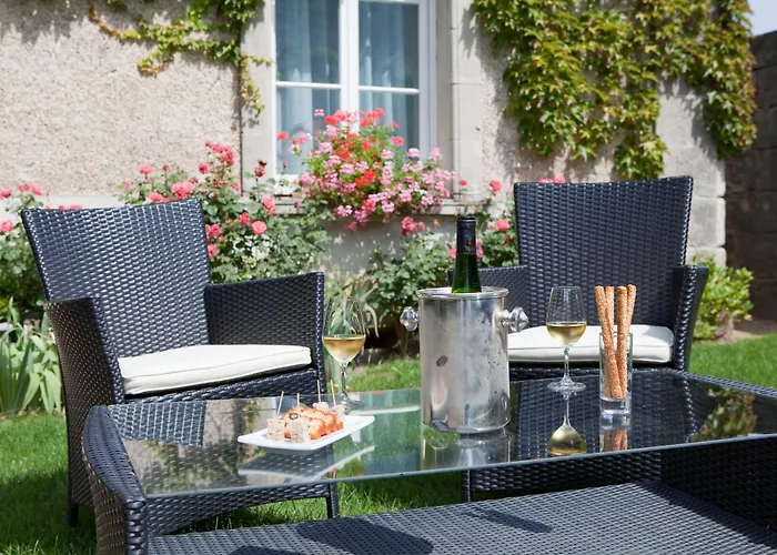 Logis Hôtels Restaurant La Mère Hamard Semblançay