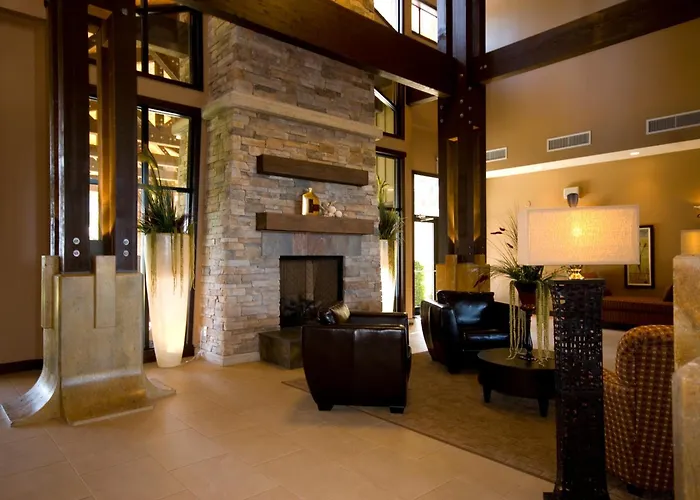 Sunrise Ridge Waterfront Resort