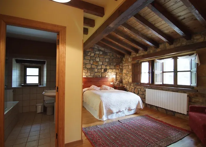 Hotel La Lobera Las Rozas de Valdearroyo
