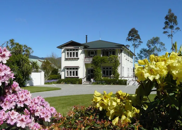 Holly Homestead B&B