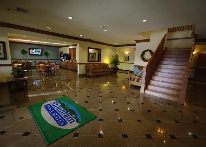 Mountain Inn & Suites Airport - Hendersonville
