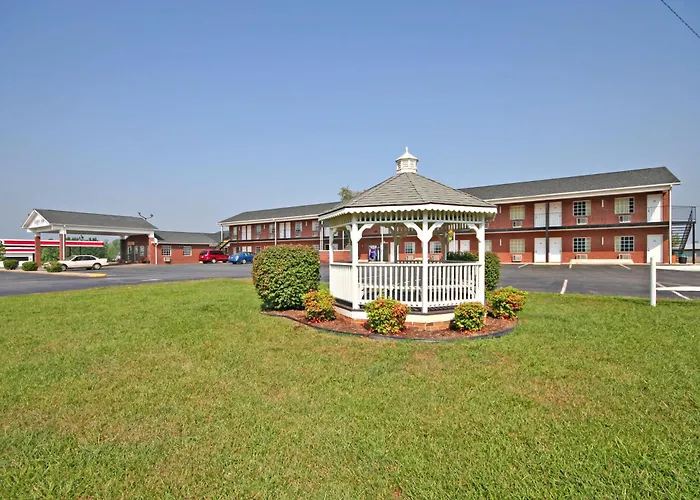 Surry Inn - Dobson - I-77 - Exit 93