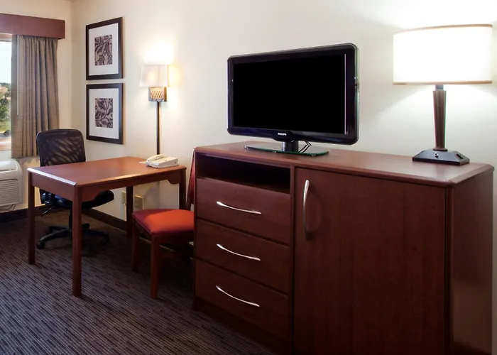 Chatham Dog Friendly Hotels