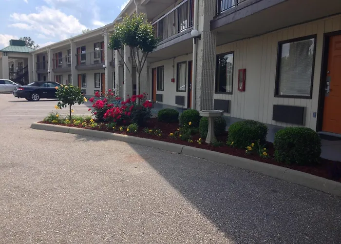 Baymont By Wyndham Troy