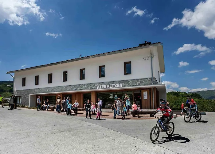 Palacio de Yrisarri by IrriSarri Land