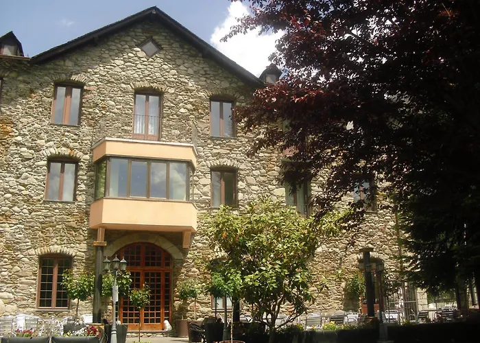 Hostal Vall D'Aneu By Arcas & Sambola