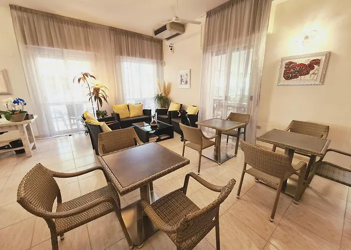 Hotel Laura Cesenatico