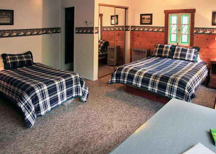 Silver Pines Lodge Idyllwild