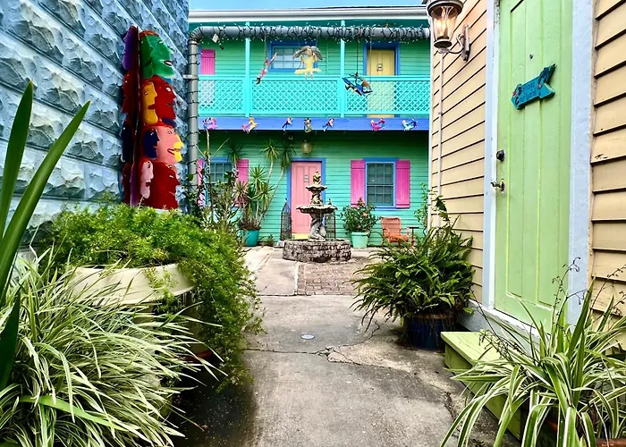 Creole Gardens Guesthouse And Inn