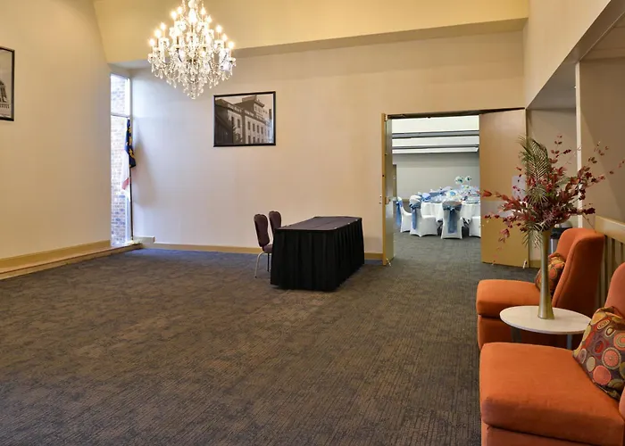 Hawthorne Inn & Conference Center