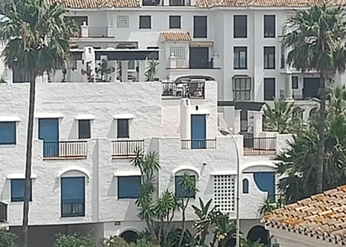 Duquesa Harbour Club Aparthotel
