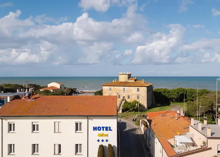Hotel Nina