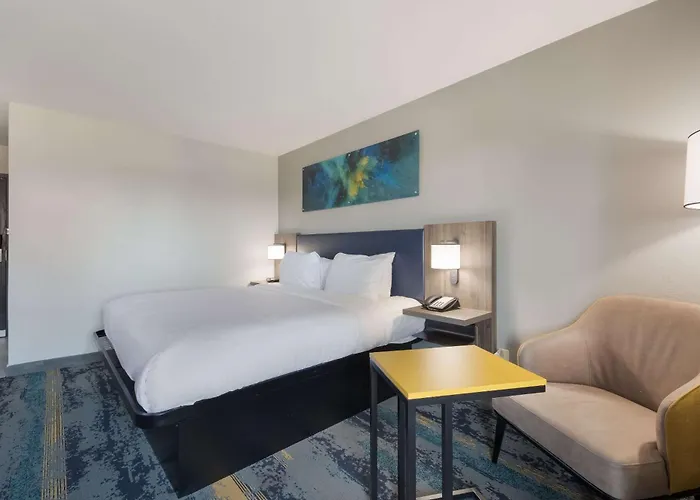 Clarion Pointe Okc Airport Hotel Oklahoma City