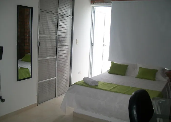 Hotel Calarca Plus