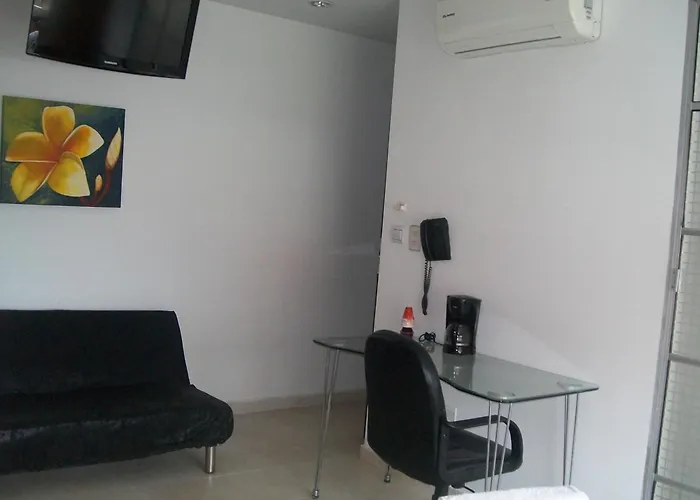 Hotel Calarca Plus