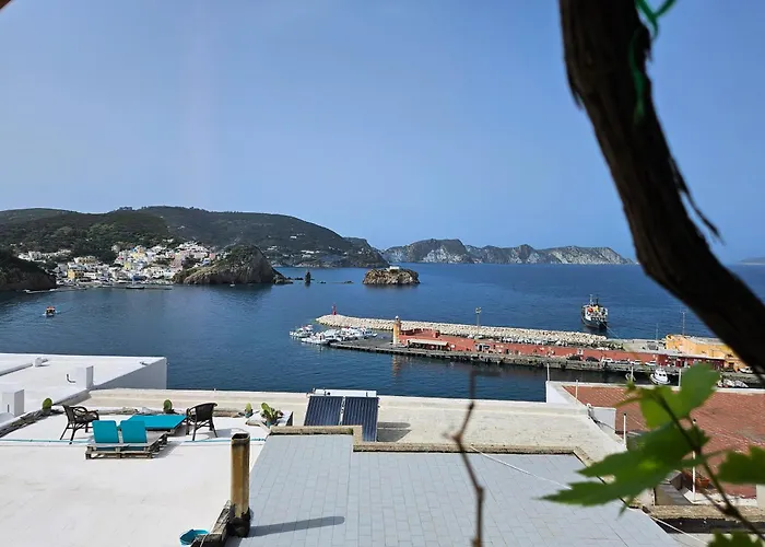 Maridea - Camere con vista al Porto