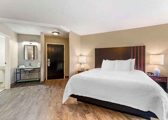 Black Bear Inn, An Ascend Collection Hotel Orono