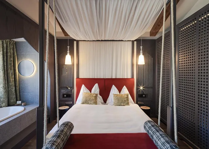 Latemar - Hotel Suites Spa Soraga di Fassa