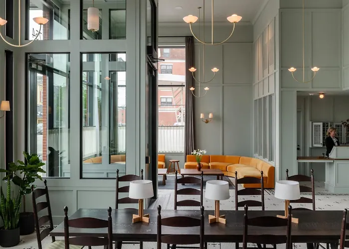 Longfellow Hotel