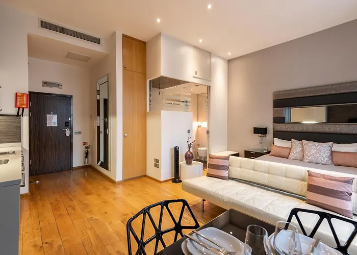 Space Aparthotel