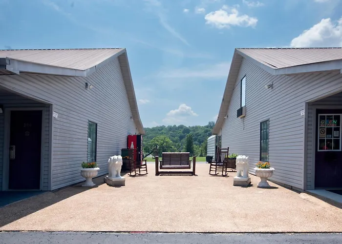 Lynchburg Country Inn