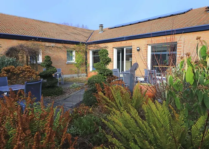 Brit Hotel Le Polder