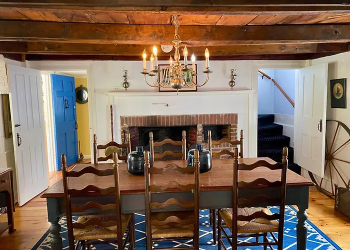 Holiday Guest House Bed & Breakfast
