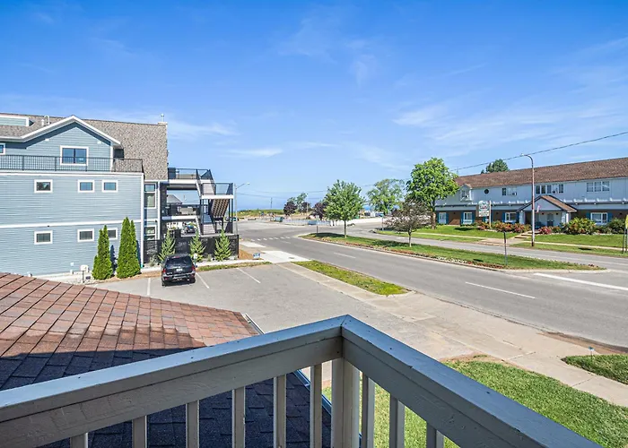 Ludington Pier House