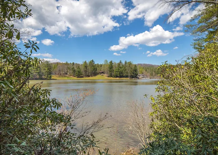 Kanuga Inn & Lodging