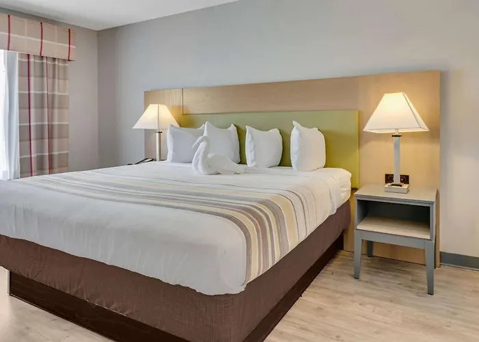 Country Inn & Suites By Radisson, Grand Rapids Airport, Mi Cascade