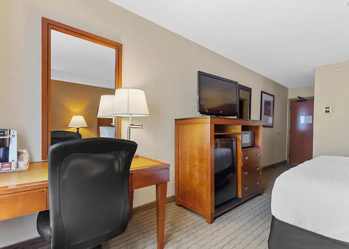 Sandman Hotel & Suites London Downtown