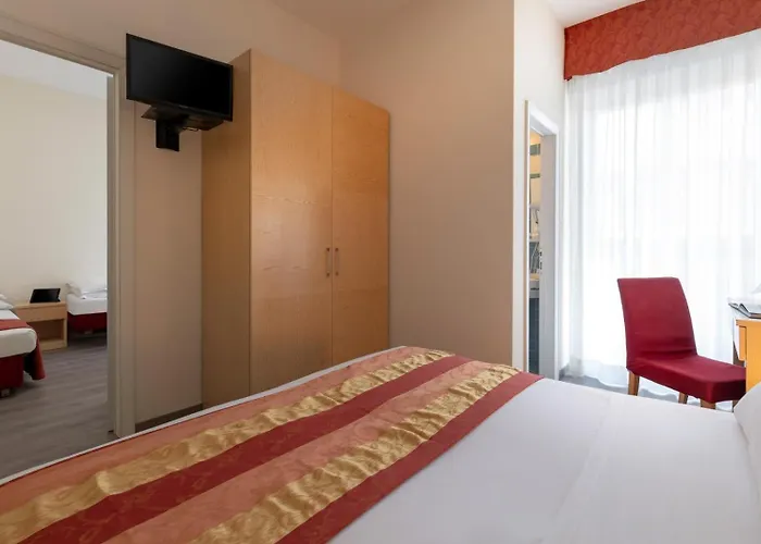 Hotel Cristina Corona Cattolica