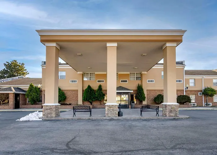 Comfort Inn & Suites Raphine - Lexington Near I-81 And I-64