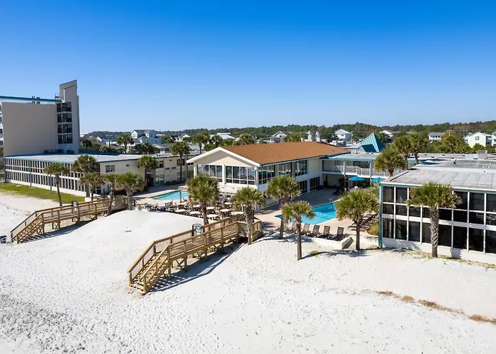 Oceanfront Litchfield Inn