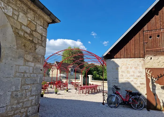 Hotel De L'Abbaye De Longpont