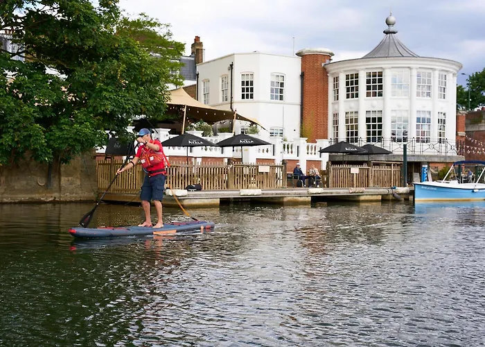 The Mitre, Hampton Court